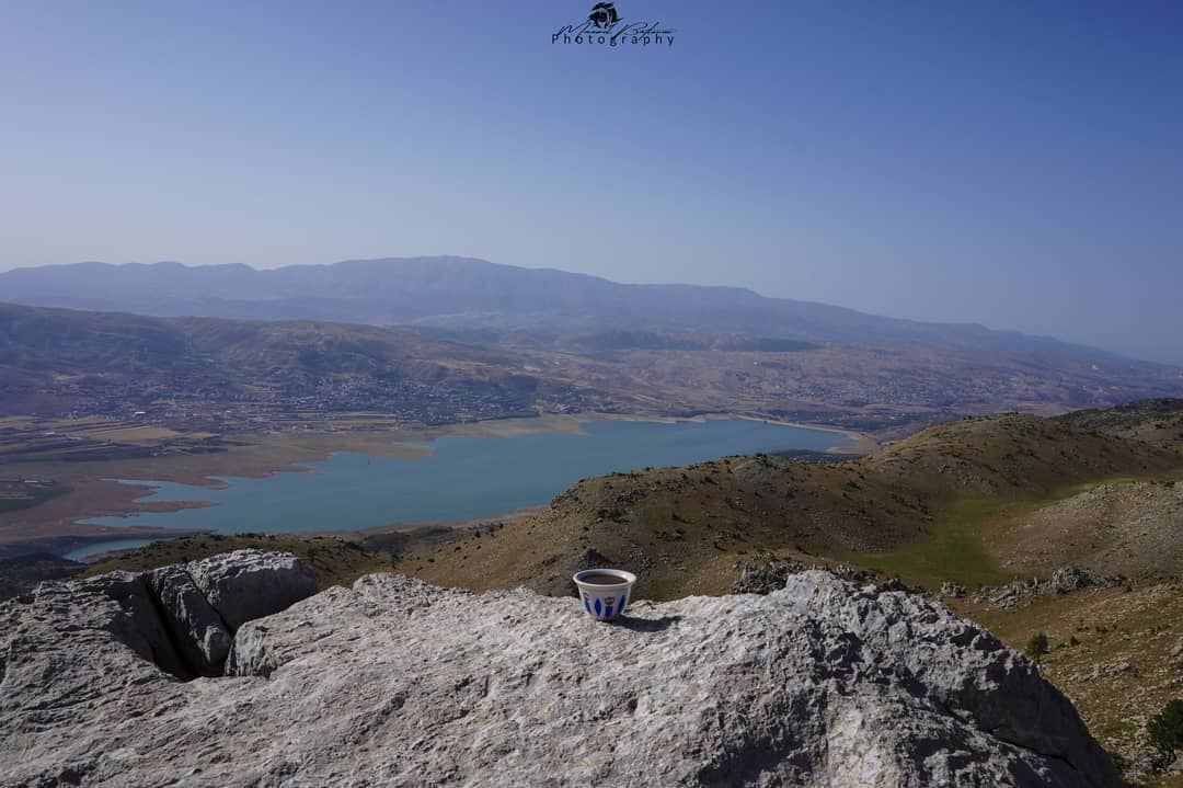 Drinking coffee with this amazing view from the top of jbaa chouf to... (Chouf)