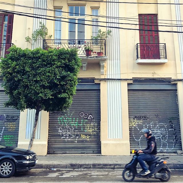 Drive by🛵 Lebanon tb travel travelgram traveler wanderlust... (Mar Mikhael-Armenia The Street)