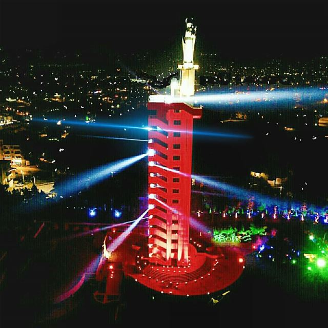 Each country has it's own way for Christmas decorations, but my Lebanon is... (Zahlé, Lebanon)