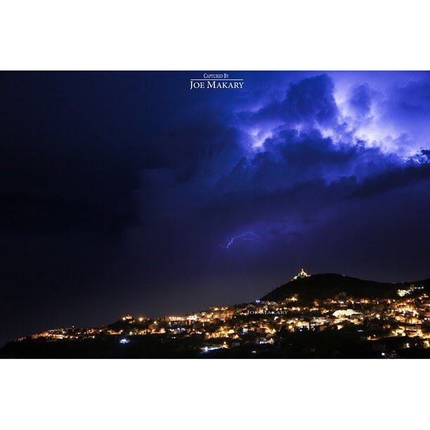  ehden  lighting  thunderstorms  light  sky  beautifullebanon ...