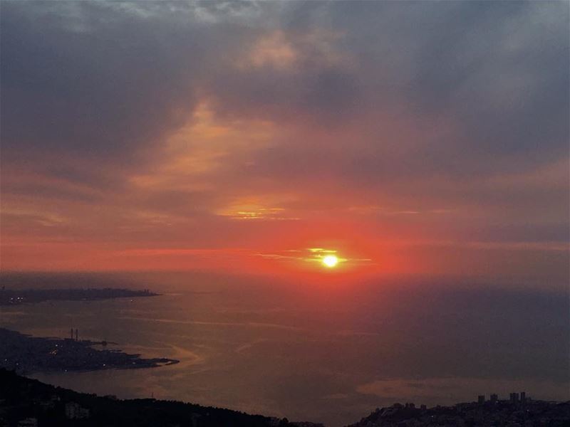 🌅🌅 (El Kfour, Mont-Liban, Lebanon)