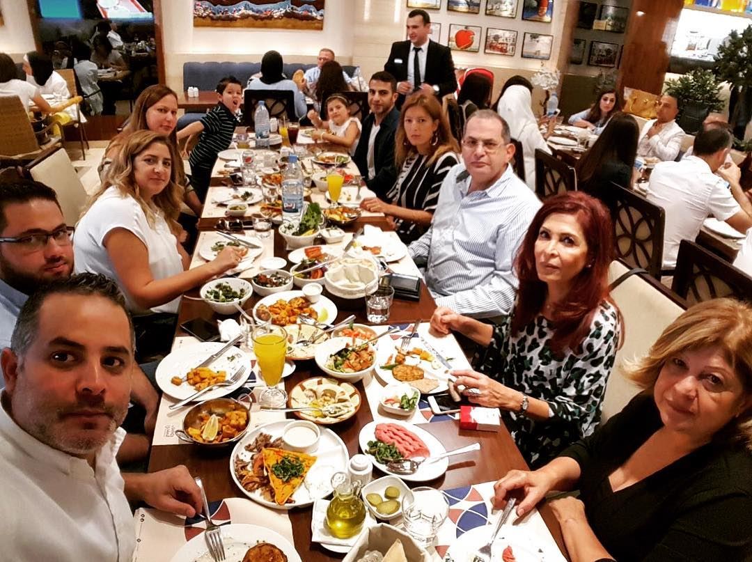Family Reunion ❤️❤️❤️Eid Mubarak Everyone 🤝🙏 familyday familylunch... (Al Safadi Restaurant Umm Al Sheif)