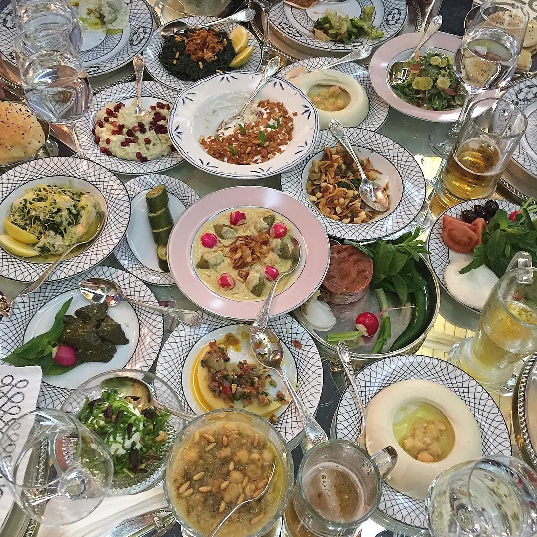  Food bonanza @emsheriflebanon  yummy yummy food served in a  beautiful... (Em Sherif Restaurant Beyrouth)