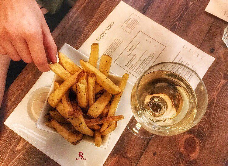 Fries and Wine on a Monday night 🍷.====================📍 @bardobeirut... (Hamra, Beyrouth, Lebanon)