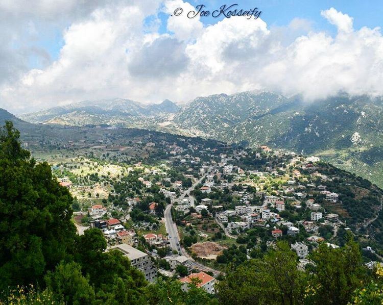 Going To The Mountains Is Going Home 🌄 (Ehmej, Mont-Liban, Lebanon)