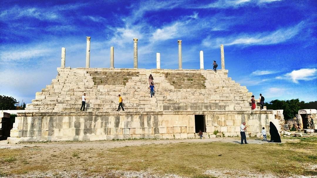 Good evening dear followers with amazing view Photo taken by @places.faces (Roman ruins in Tyre)