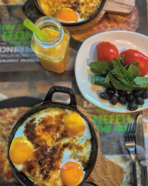 Good morning👋😄 Bæcon 🍳 and 🧀 💚• beiruting  beirut  lebanon ... (Zaatar W Zeit Jeita)