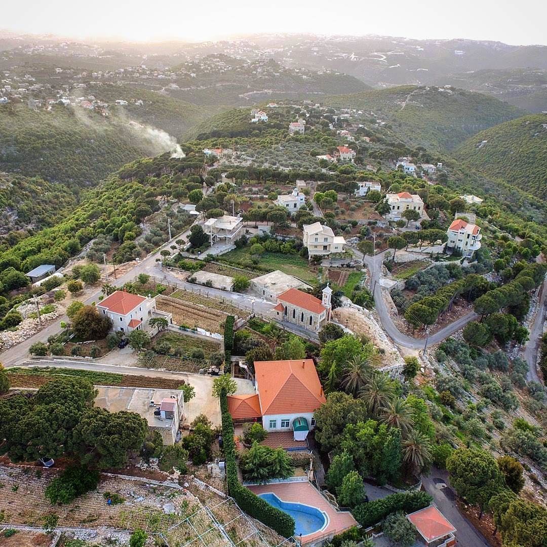 Good Morning from Ftayhat - Batrounصباح الخير من الفتيحات Photo taken by... (El Ftâhât, Liban-Nord, Lebanon)