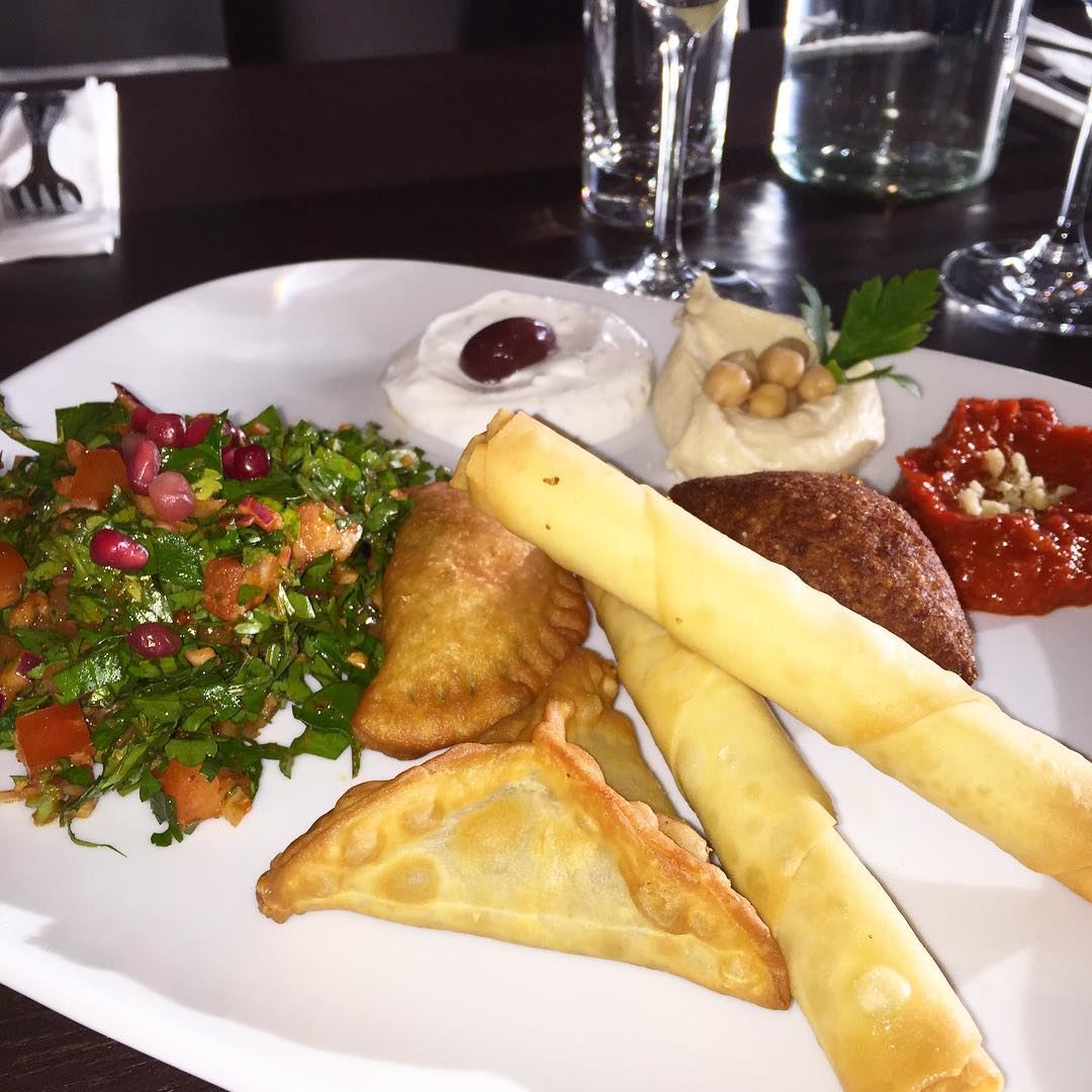 Gårdagens lunch 😍👏🏻  lebanesefood  libanesiskahörnan (Libanesiska Hörnan)