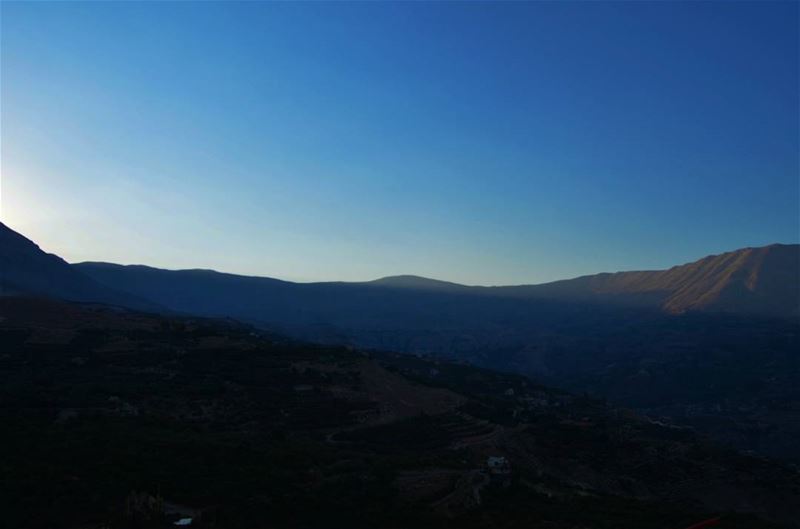 Half awake, half asleep. 🌓🌓 (Bcharreh, Liban-Nord, Lebanon)