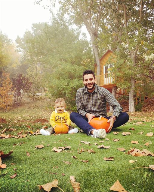 Happy Halloween from @likeasunray and I 🎃🎃