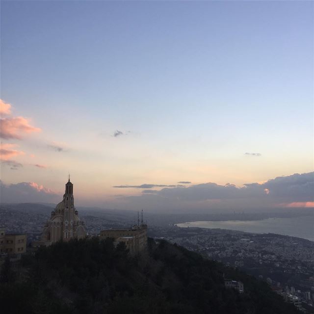 Happy New Year to you my dear friends ❤️️  beirut  love  lebanon ... (Harîssa, Mont-Liban, Lebanon)