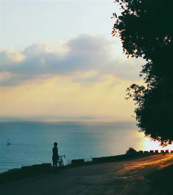 Happy ride 🚴‍♂️. sea  lebanon cycling  summer livelovebeirut... (Hamat)