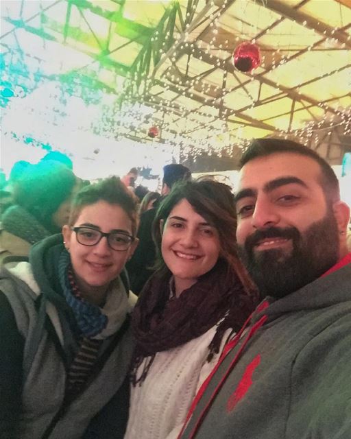 Havin fun with these 2 ❤️ christmas  spirit  marmkhayel  trainstation ... (Trainstation Mar Mikhaël)