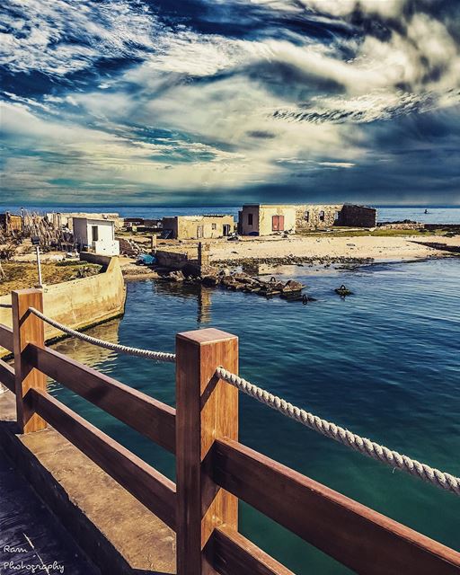 Hello from the other side.. Hello from the outside... (Corniche El Mina Tripoli)