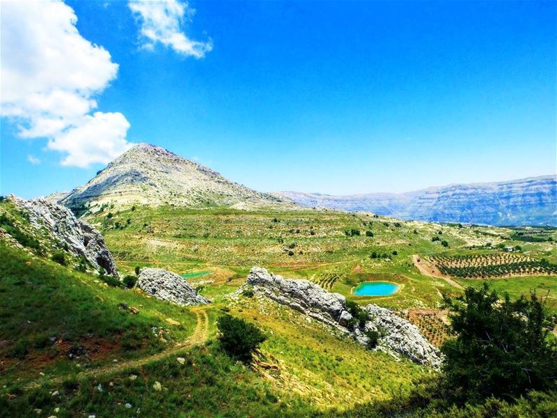  hiking  explorelebanon  livelovelife  livelovelebanon  whatsuplebanon ... (Laklouk)