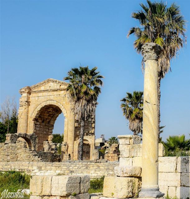  history histoire historic historicalplace oldplace romanian temple... (Tyre, Lebanon)