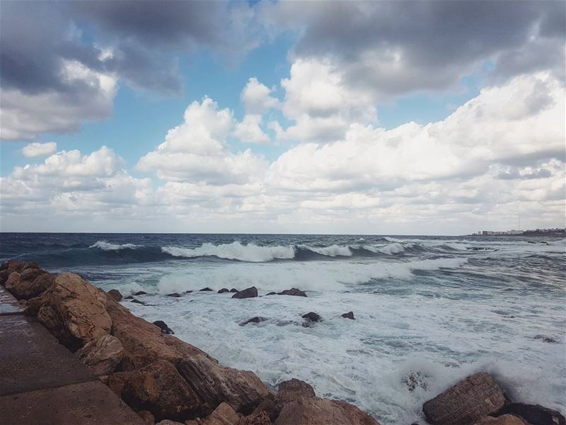 I found peace in your violence🌊.. livelovebyblos livelovebeirut... (Jbeil جبيل)