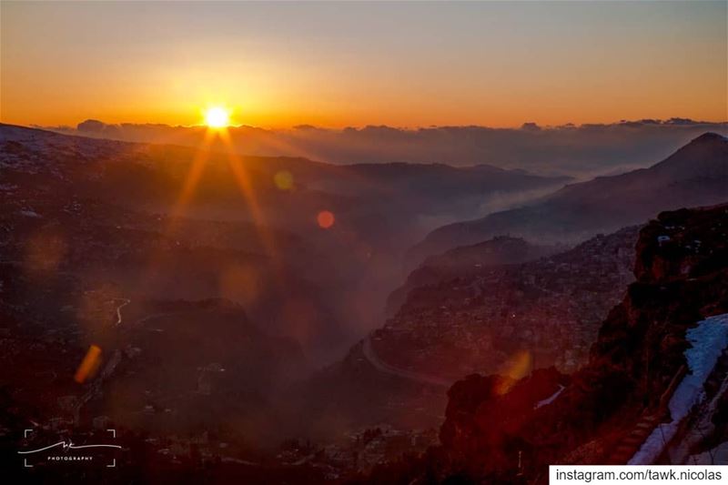 I grew up looking at a similar picture of Bcharreh where the fog is coming... (Bcharreh, Liban-Nord, Lebanon)