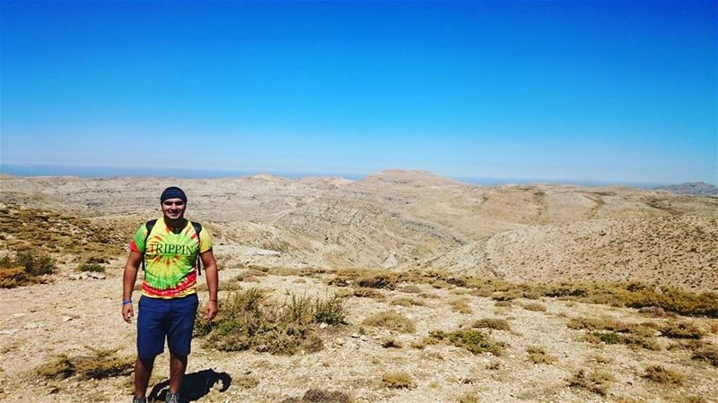 I like being near the top of a mountain. One can't get lost there. hiking... (Faraya, Mont-Liban, Lebanon)