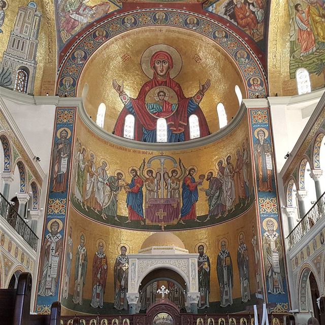 I like the silent church before the service begins, better than any... (Boulsiyeh Church)