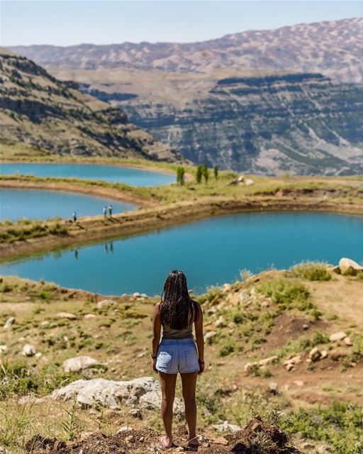 I see beautiful things around... (Akoura, Mont-Liban, Lebanon)