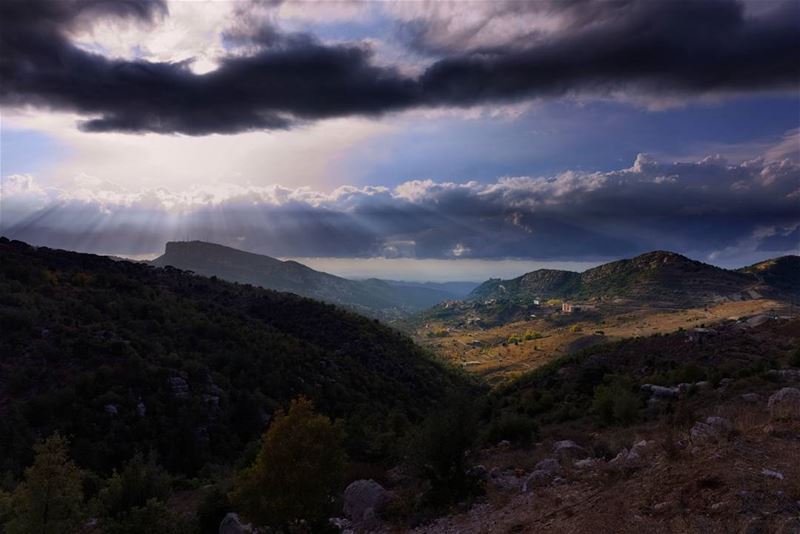 "If your wife tells you to never shoot against the sun, she is your ex" -... (Hadeth El Joubbe, Liban-Nord, Lebanon)