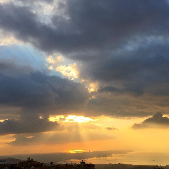  ig_captures  ig_photooftheday  sunsetporn  ig_lebanon  insta_lebanon ... (Beirut, Lebanon)