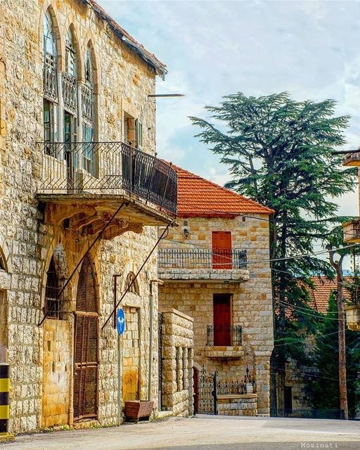  ig_myshot ig_myshots oldtown oldhouses heritage heritageday lebanonhouses... (Falougha, Mont-Liban, Lebanon)