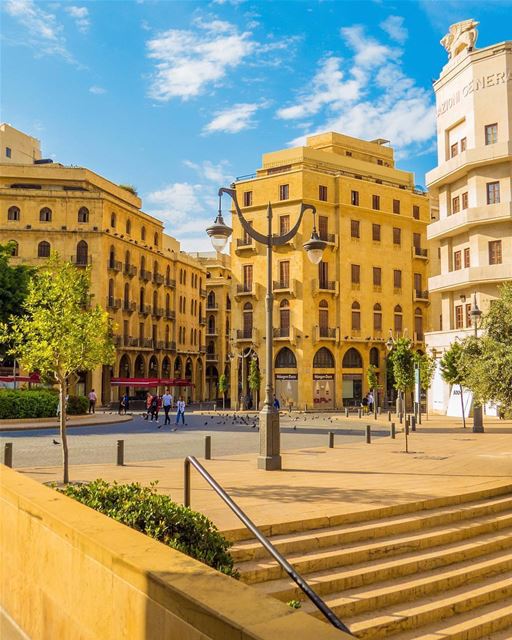 🇱🇧 Inspired by French, Oriental and modern architecture, Nejmeh Square... (Downtown Beirut)