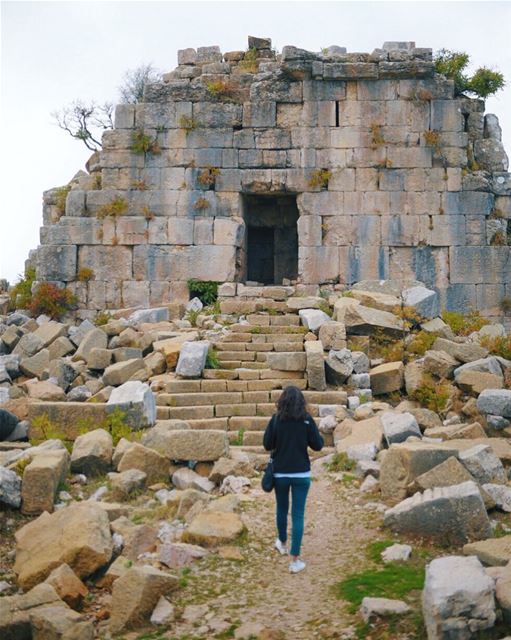 Into the past 🏛 (Faqra Kfardebian)