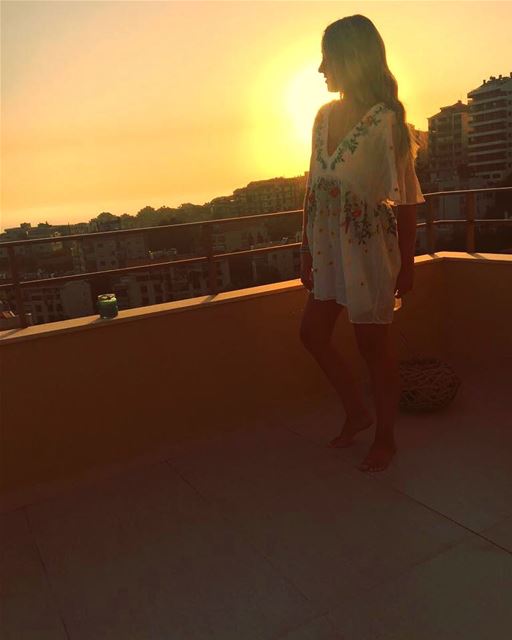 It's almost impossible to watch a sunset and not dream ...my favourite...