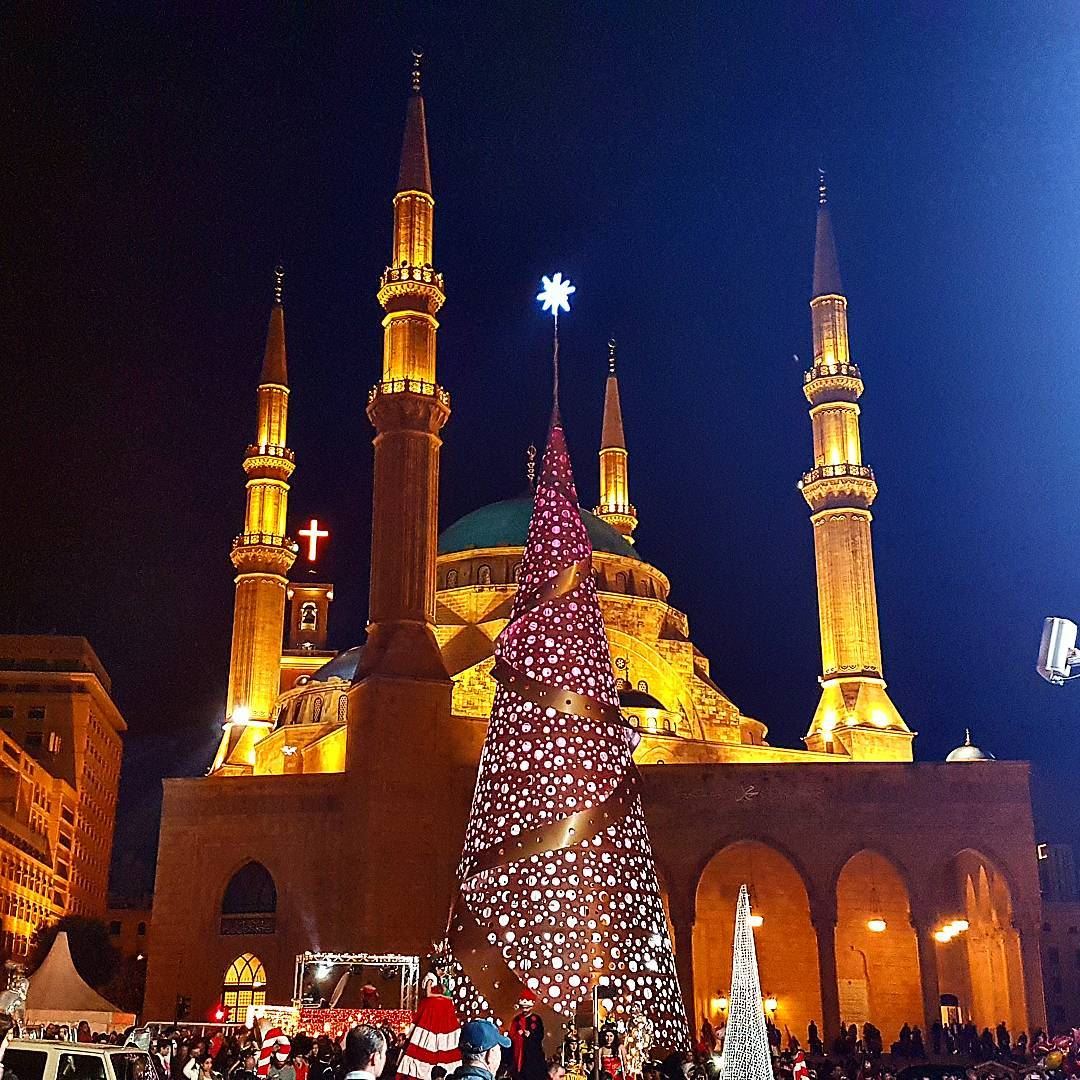 Its christmas in beirut❤❤ lighting  christmastree  christmas  cross ... (Downtown, Beirut, Lebanon)