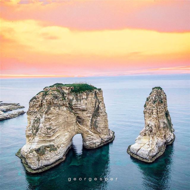 "Le Rocher"...Beirut 🇱🇧.... proudlylebanese  beautifullebanon ... (Beirut, Lebanon)
