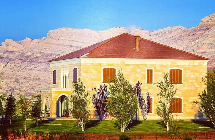  lebanese  traditional  house  mountain  trees  green  بيت  لبناني  اللقلوق
