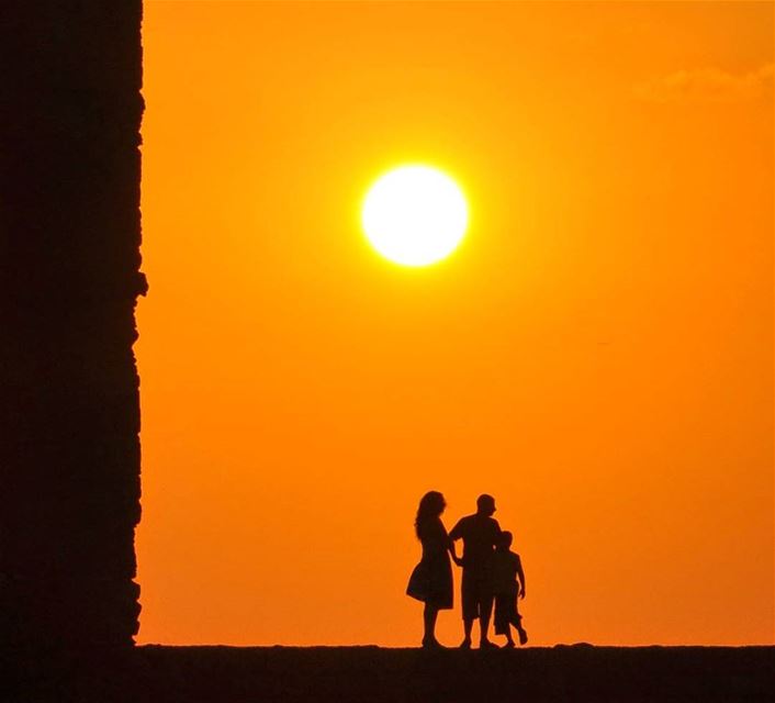  lebanon  family  sunset   nikonphotography  byblos  jbeil  warm ... (Byblos - Jbeil)