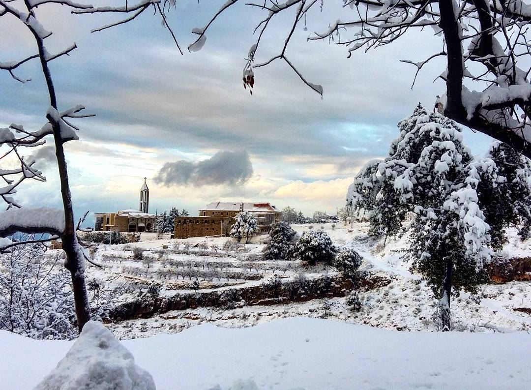  lebanon  lebanoninapicture  snow  livelovelebanon  livelovebyblos  white ... (St. Charbel, Aannaya)