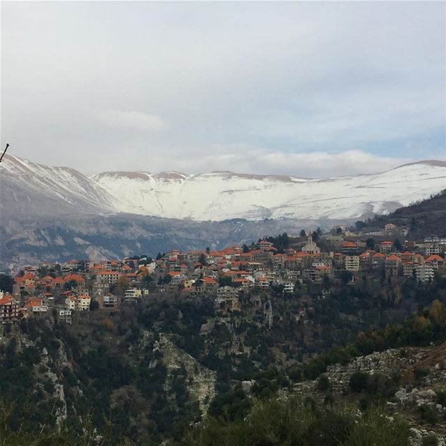  lebanon  village  mountains  snow  beautiful  nature  naturephotography ... (Hasroun)