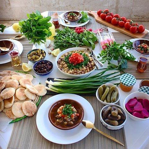Let's have breakfast like kings 👑😎 lebanoneats