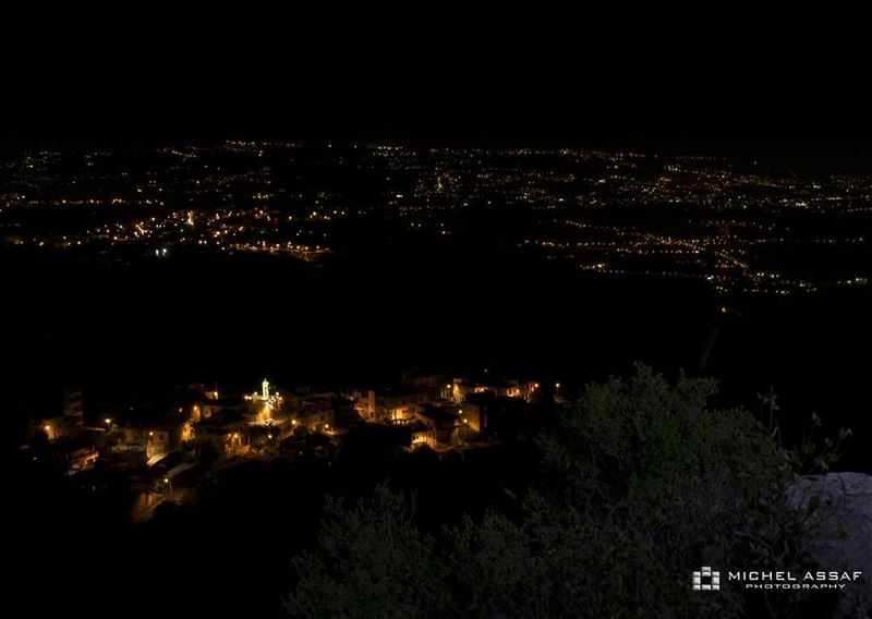 Life is a composition of dark and light Sometimes we see the dark... (Behouaïta, Liban-Nord, Lebanon)