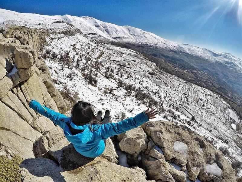 Life on the Ledge 🏔 📷: @architectonthemove (Qanat Bakish, Mont-Liban, Lebanon)