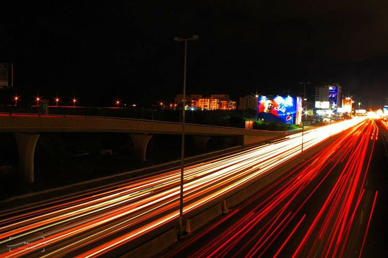 Lights in motion 💫🚗🚗 (Waterfront City)