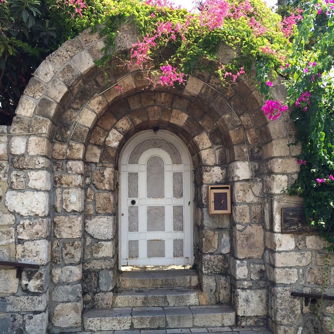  livelovelebanon  beautifullebanon  instalike  ig_lebanon  whatsuplebanon ... (Byblos, Lebanon)