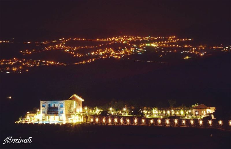  livelovenabatiyeh livelovebeirut livelovejnoub houses house nights night... (Deïr Ez Zahrâni, Al Janub, Lebanon)