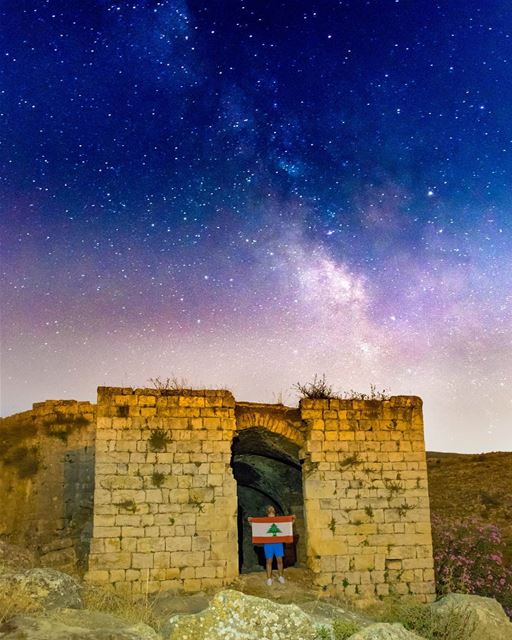 Look Up At the stars , and Not Down at Ur Feet.. !!-_-_-_-_-_-_--_-_--_-_- (Hoûmîne El Faouqa, Al Janub, Lebanon)