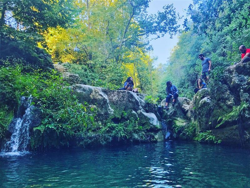 Mabsoutin? Bawwazet bl mayy la sawwerkon😡 (Baakline, Mont-Liban, Lebanon)