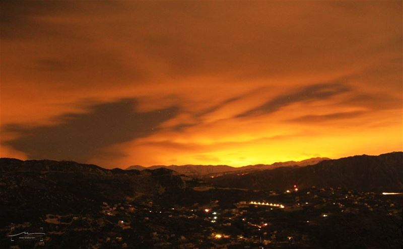 Magic happens when the sun goes down 🌋🌋 (Ehmej, Mont-Liban, Lebanon)