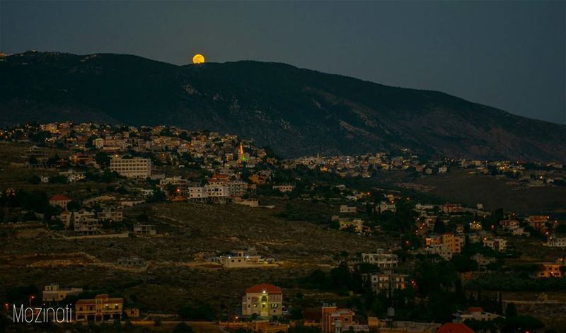  moon moonlovers fullmoon moonlight naturephotography nature naturelover... (Hoûmîne El Faouqa, Al Janub, Lebanon)