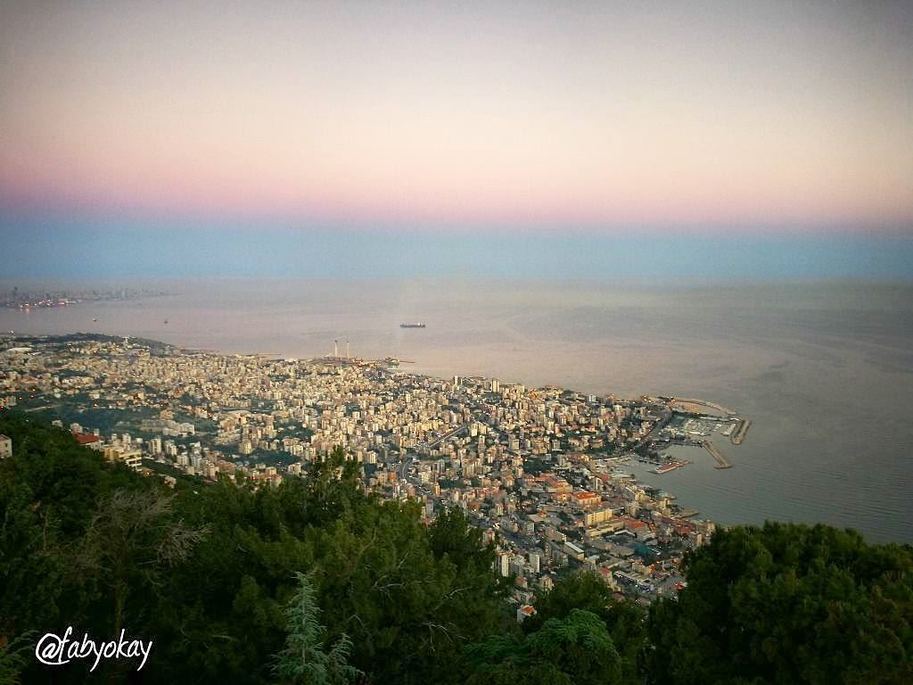 morning jounieh skylovers liban 5am nature sunrise lebanon ig_lebanon... (Harîssa, Mont-Liban, Lebanon)