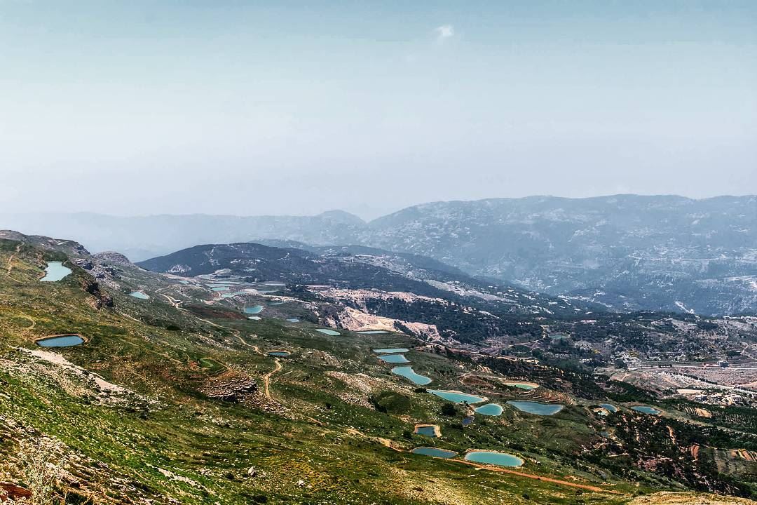 Mt Kneisse, Falougha . . . . . . . . . ... (Falougha, Mont-Liban, Lebanon)